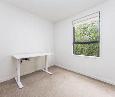 City Fringe Townhouse - Photo 6