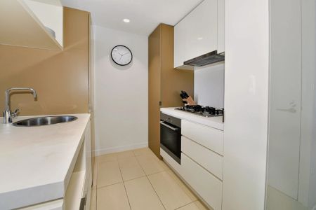 Homely 2-bedroom apartment near RMIT University - Photo 5