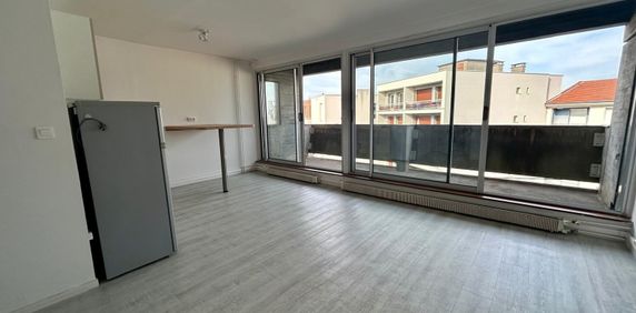 Location Appartement 1 pièce 28m² CHAMALIERES 63400 - Photo 2
