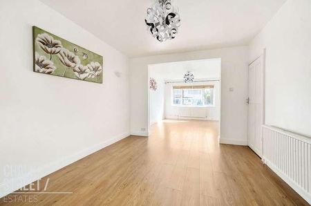 Elm Park Avenue, Hornchurch, RM12 - Photo 3