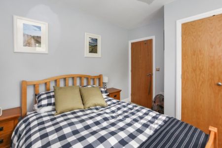 3 bedroom House To Let - Photo 4