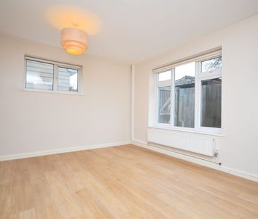 2 bedroom flat to rent, - Photo 6