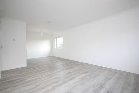 Oak Avenue, Glasgow, G75 - Photo 2