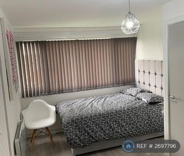 1 bedroom in a house share to rent - Photo 5