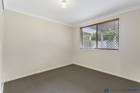 2/14 Horrocks Crescent, 4350, Kearneys Spring Qld - Photo 5