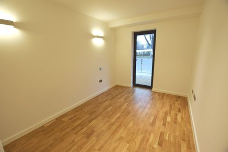 High Road - Photo 3