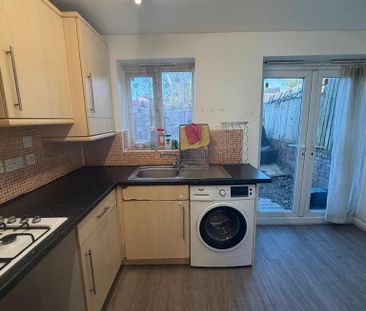2 bedroom terraced house to rent - Photo 5
