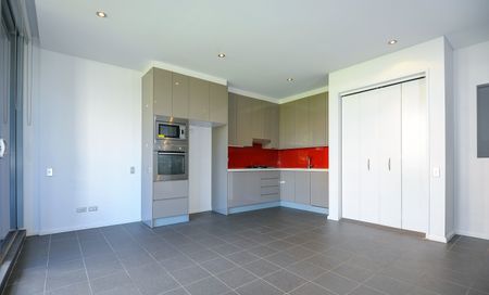 423/18 Bonar Street, Arncliffe NSW 2205 - House For Rent | Domain - Photo 2