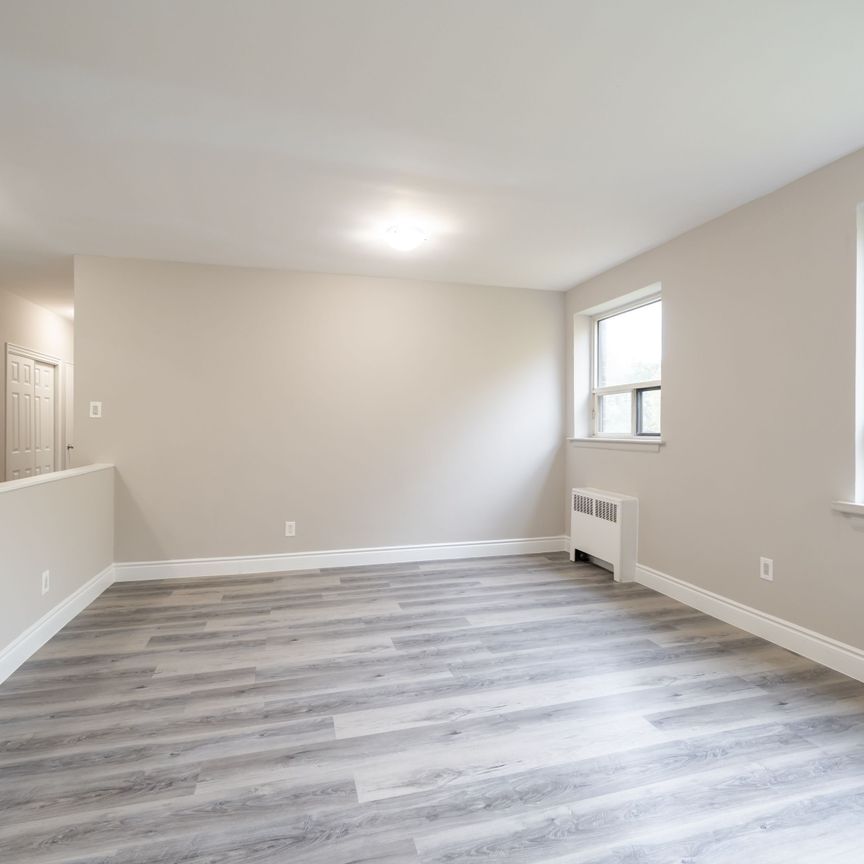 For Lease - 468 Ottawa Street Unit# 341D, Hamilton, Ontario - Photo 1