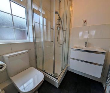 4 bedroom detached house to rent - Photo 6