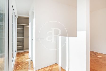 Flat for rent in Castellana (Madrid) - Photo 3