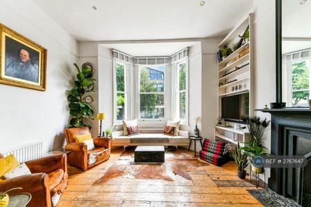 2 bedroom flat to rent - Photo 2