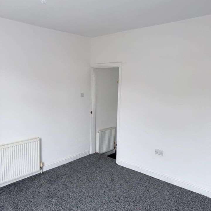 2 Bed Terraced House, Meadowhall Road, S61 - Photo 1