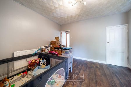 3 bedroom terraced house to rent - Photo 5