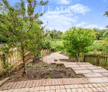 2 bedroom house to rent Riverside, Pixham, RH4 - Photo 3