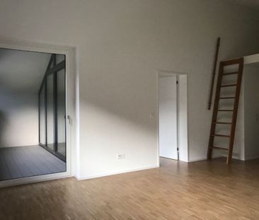 coole 2.5 Zimmer-Dachwohnung - Photo 2