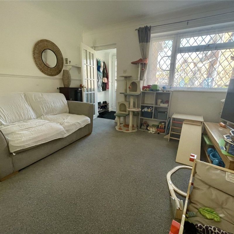 Sycamore Close, Poole, Dorset, BH17 - Photo 1