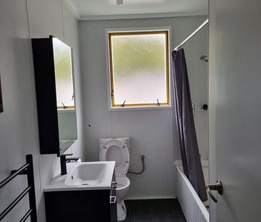 Fully furnished unit - ready to move in - Photo 1