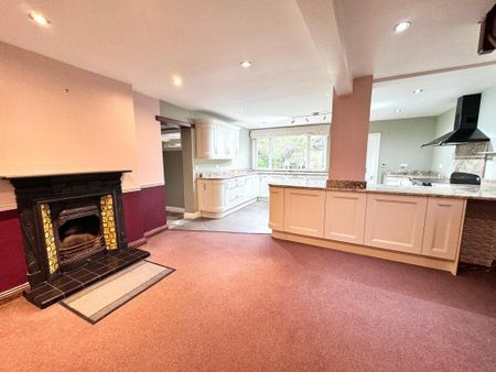 4 bedroom semi-detached house to rent - Photo 2