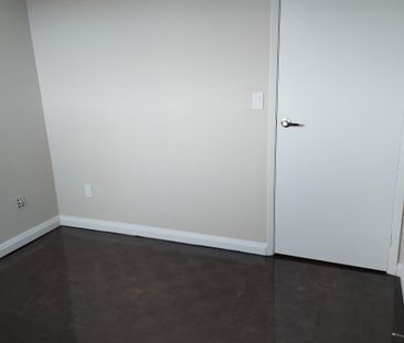 Beautifully Renovated Unit - Photo 1