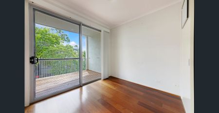 Home Sweet Home! Two bedroom House with Gas Cooking and Air Conditioning! - Photo 2