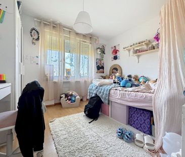 Appartement de 4.5 au rez-supérieur avec balcon et terrasse - Photo 3