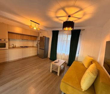 Duplex zona centrala Eroilor - Photo 1