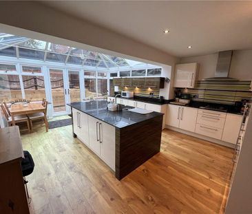 3 bedroom semi-detached house to rent - Photo 5