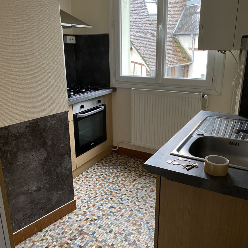 Location Appartement 2 pièces 41m² BOURGES 18000 - Photo 1