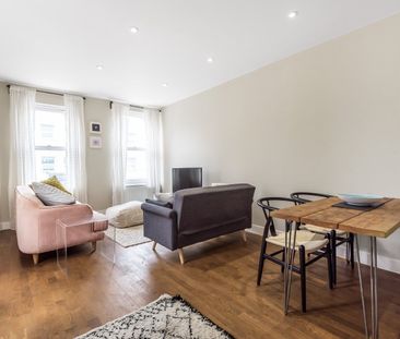 White Hart Road, London, SE18 - Photo 2