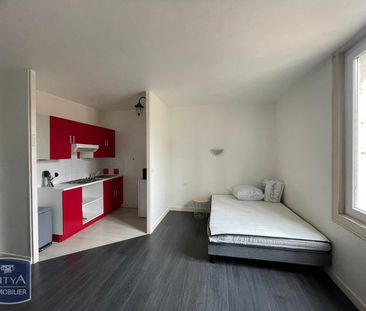 Location Appartement 1 pièce 28m² NIORT 79000 - Photo 4
