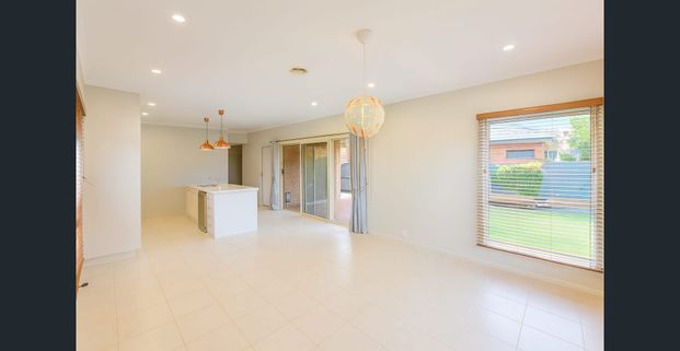 Move in before Christmas and enjoy a complimentary $100 Woolworths gift card as our welcome gesture. - Photo 1