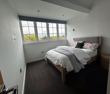 Hensol Castle Park, Pontyclun - Photo 4