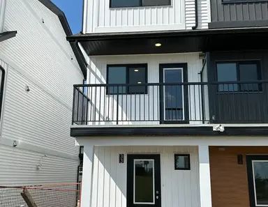 (PN1132) Brand New 2 Bedroom Townhouse with Single Car Garage | 850 Secord Blvd Nw, Edmonton - Photo 1