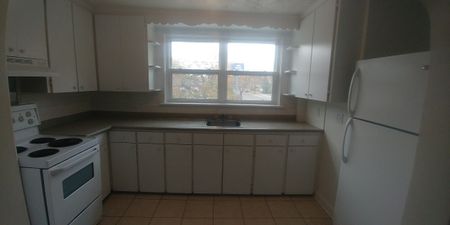 8 - 310 Blake Boulevard - Photo 4