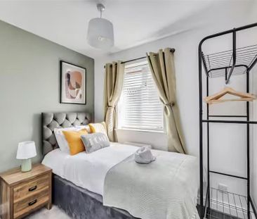 4 bedroom detached house to rent - Photo 1