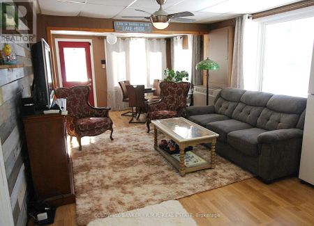 7 LEAF STREET - Photo 2