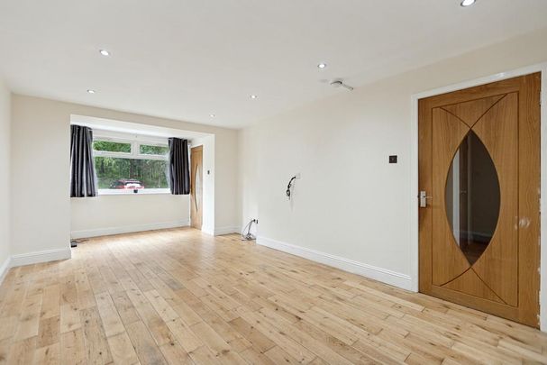 2 bedroom ground floor flat to rent - Photo 1