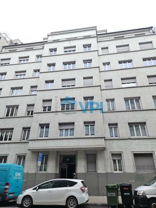 2 rooms in Pâquis near the lake - Photo 1