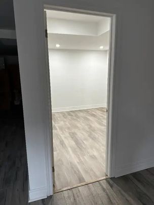 For Lease - 7 Tarmack Avenue Unit# Lower, Richmond Hill, Ontario - Photo 1