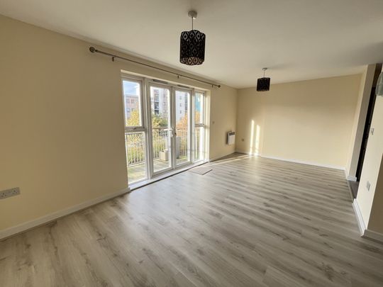 2 bed apartment to rent in Avenel Way, Poole, BH15 - Photo 1