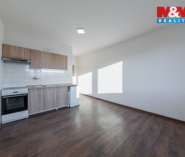 Pronájem bytu 1+kk, 20 m - Photo 1