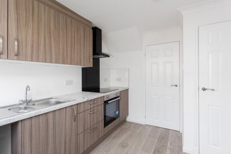 2 bedroom terraced house to rent - Photo 5