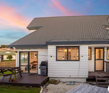 Pet-Friendly Family Living in the Heart of Glendene - Photo 4