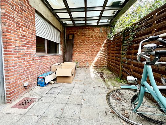 Instapklaar, gelijkvloers appartement met terras & één slaapkamer in Ranst! - Photo 1