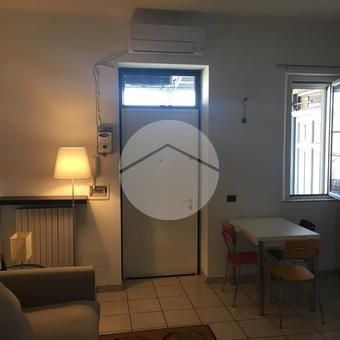 Bilocale in affitto - Photo 2