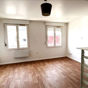 1 pièce - 28 m² - 2ème étage - Colocation non autorisée - Photo 2