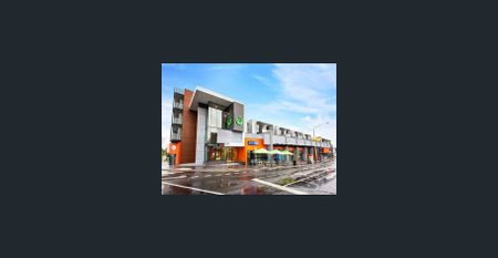 BRIGHT & SPACIOUS - Photo 2