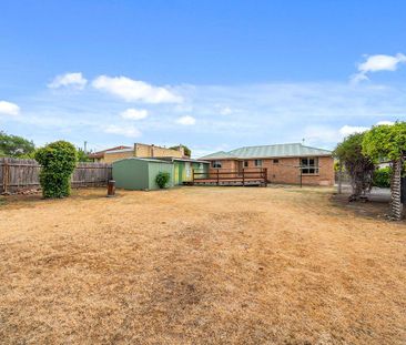 Charming Family Home in Prime Brighton Location - Photo 1