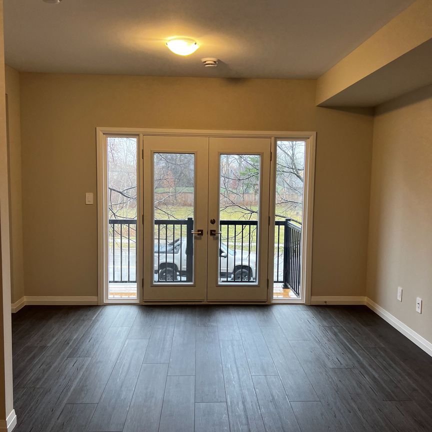 For Lease - 720 Grey Street Unit# 56, Brantford, Ontario - Photo 1